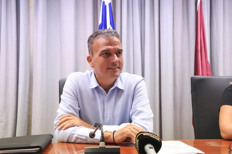 Ο Δήμαρχος Θ. Μαμάκος στην συνεδρίαση του Δημοτικού Συμβουλίου